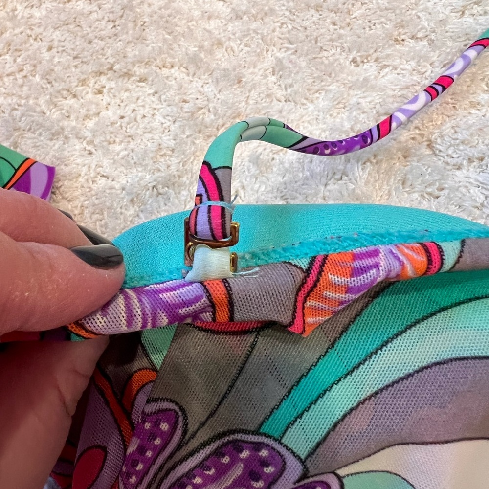 Beautiful Printed bikini - Picture 8 of 9